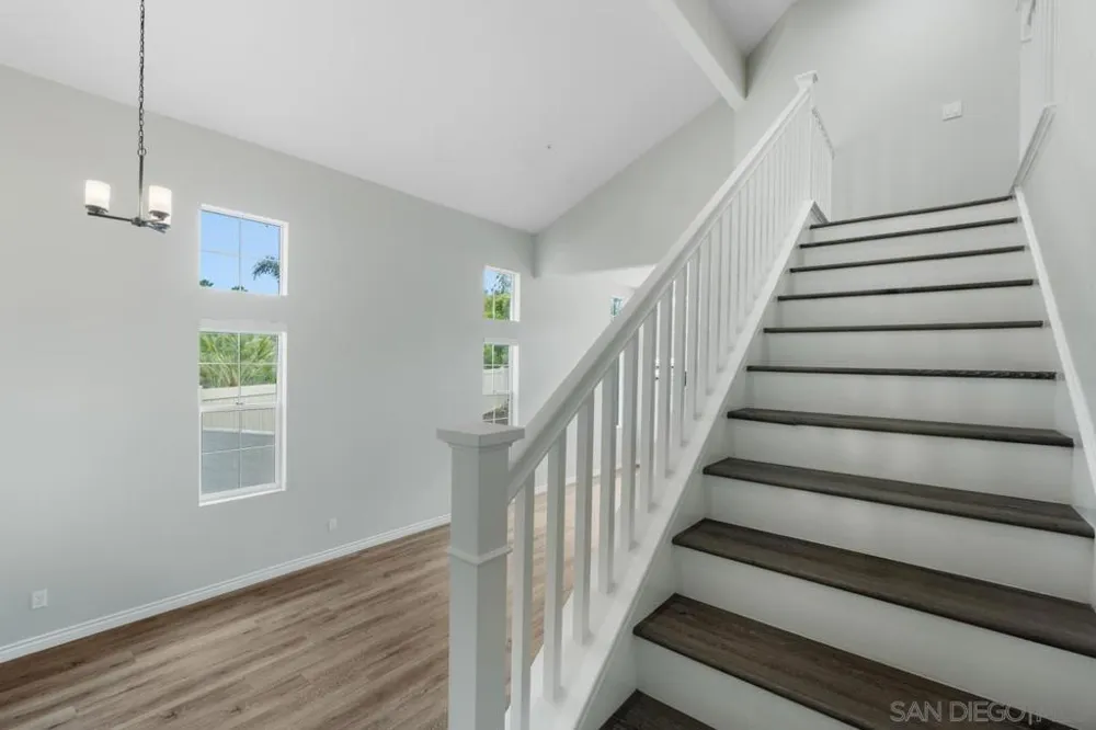 2201 Orange Grove Place Escondido, CA 92027