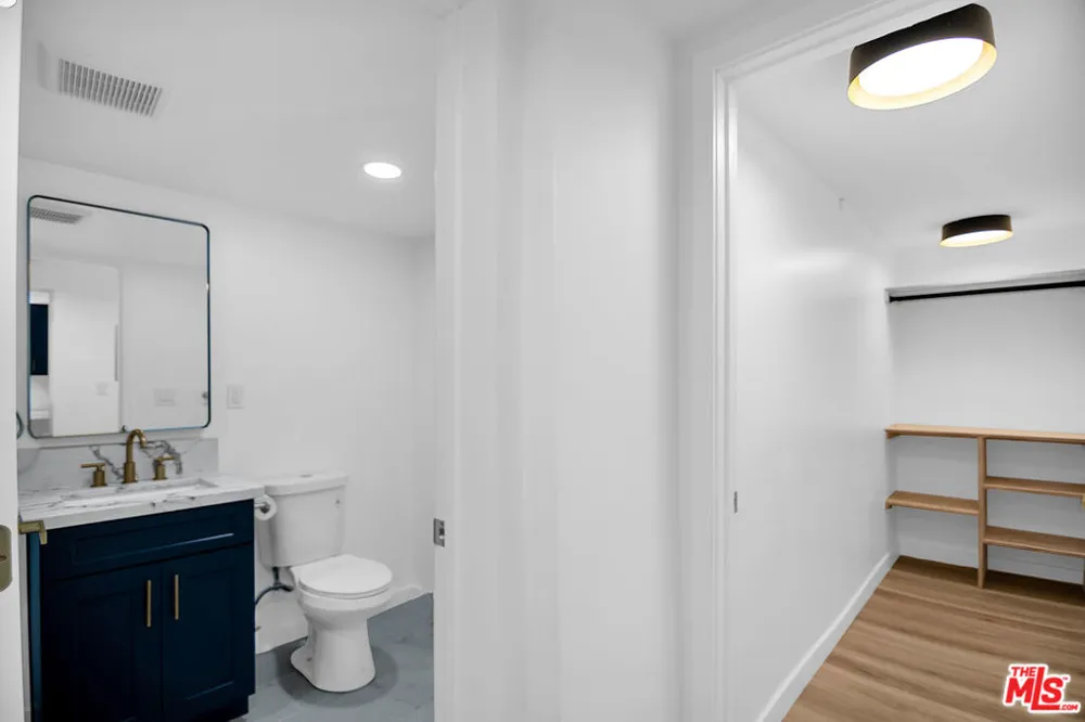 1021 Genesee Avenue #11 West Hollywood, CA 90046