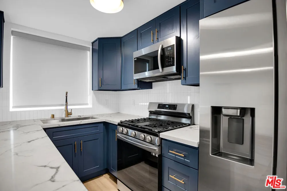1021 Genesee Avenue #11 West Hollywood, CA 90046