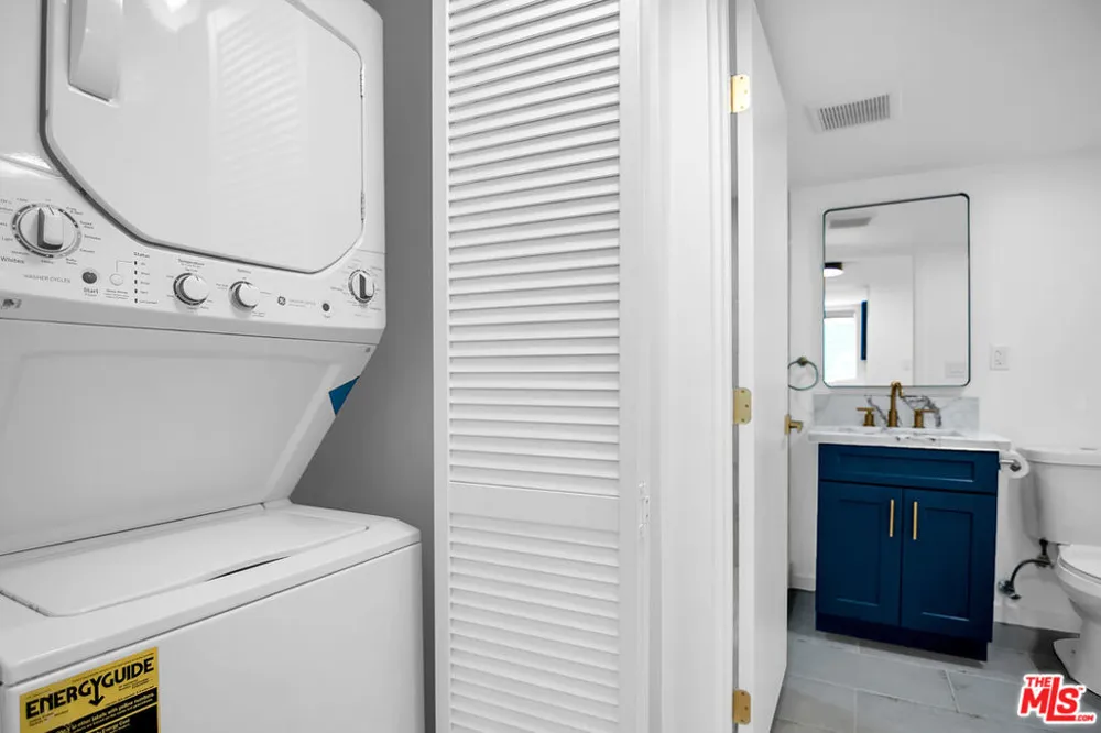 1021 Genesee Avenue #11 West Hollywood, CA 90046