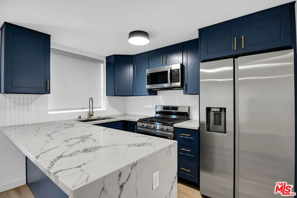 1021 Genesee Avenue #11 West Hollywood, CA 90046