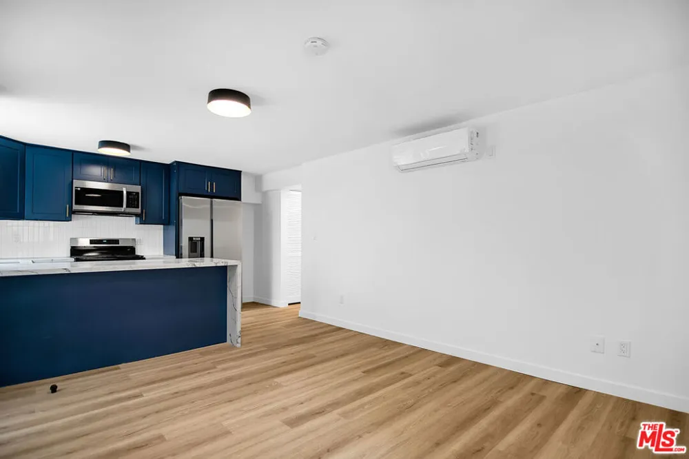 1021 Genesee Avenue #11 West Hollywood, CA 90046