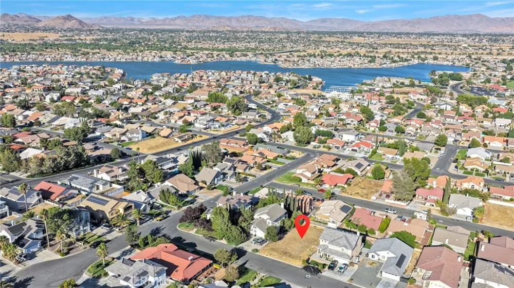 13255 Autumn Leaves Victorville, CA 92395