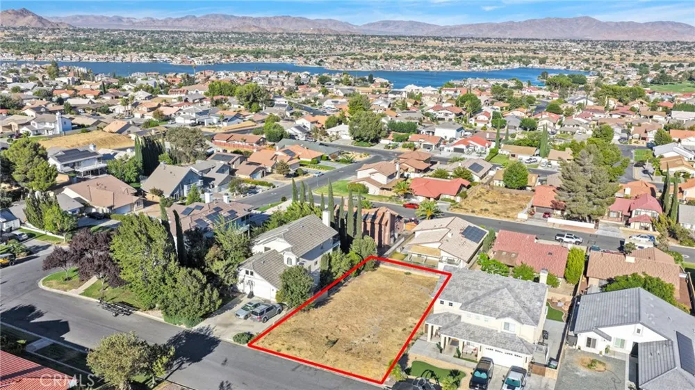 13255 Autumn Leaves Victorville, CA 92395