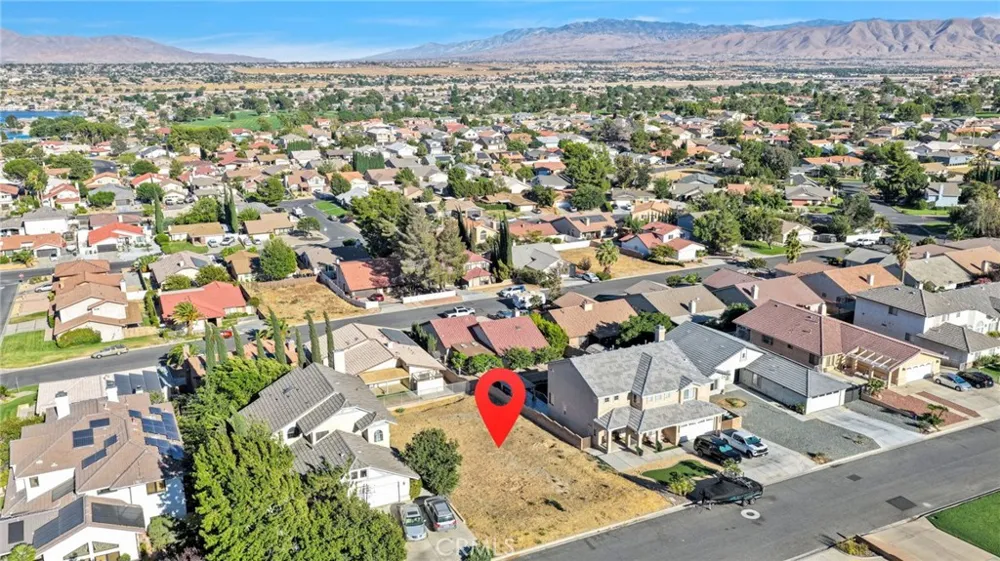 13255 Autumn Leaves Victorville, CA 92395