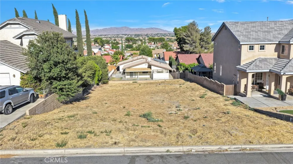 13255 Autumn Leaves Victorville, CA 92395