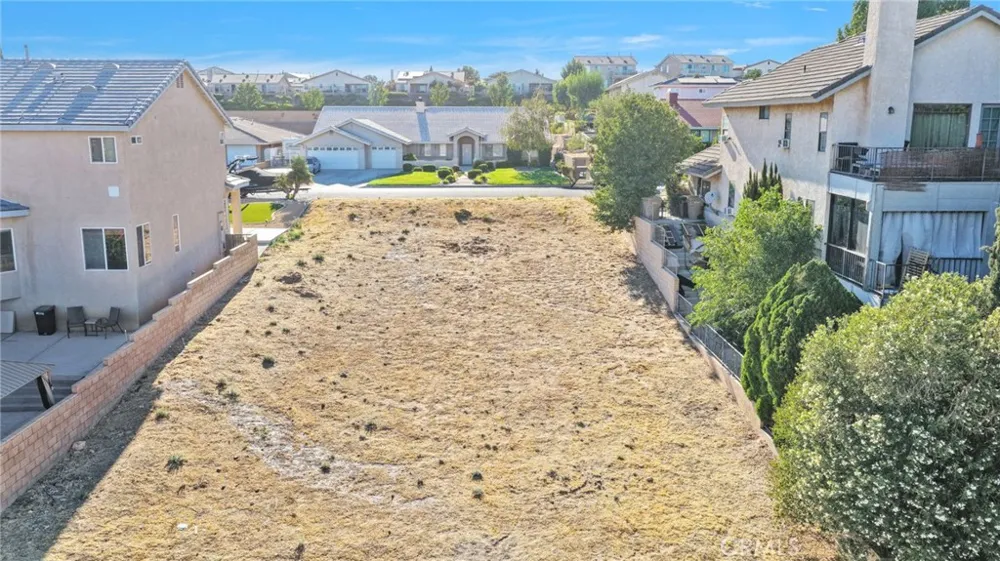 13255 Autumn Leaves Victorville, CA 92395