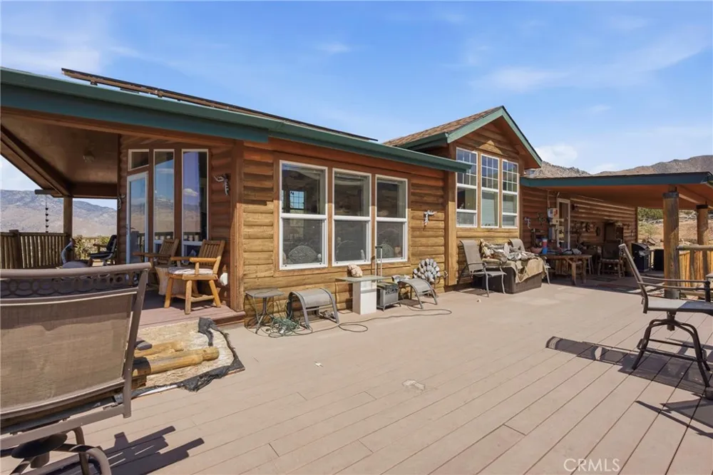 3743 Brooks Weldon, CA 93283