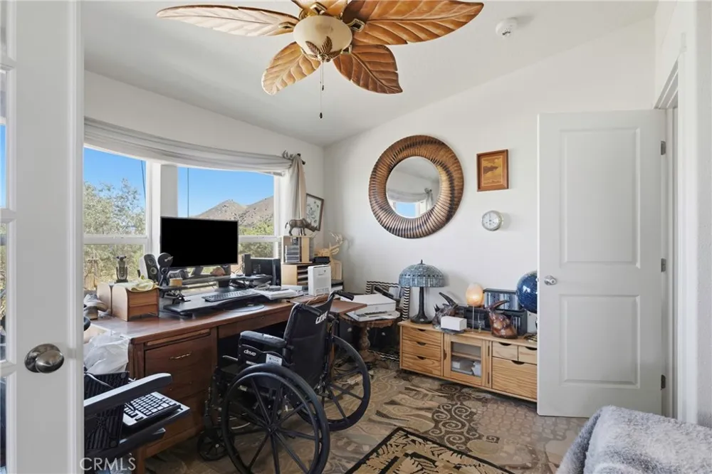 3743 Brooks Weldon, CA 93283