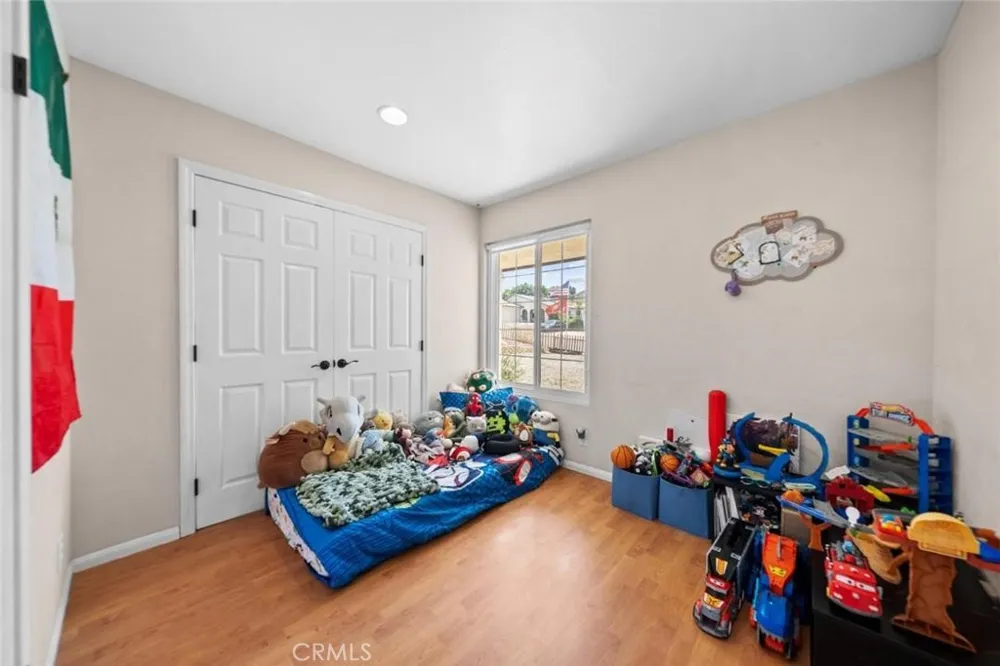 1458 Kent Escondido, CA 92027