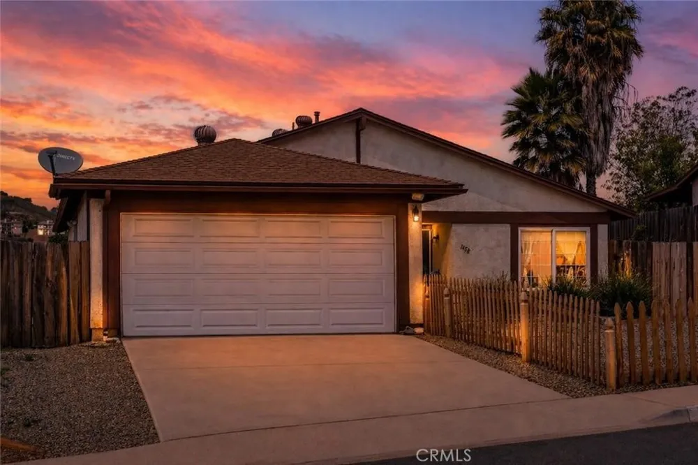 1458 Kent Escondido, CA 92027