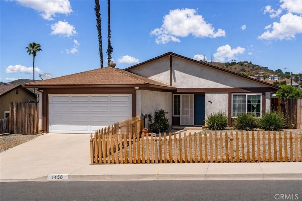 1458 Kent Escondido, CA 92027
