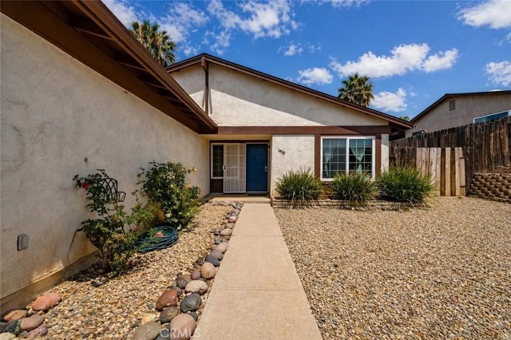 1458 Kent Escondido, CA 92027