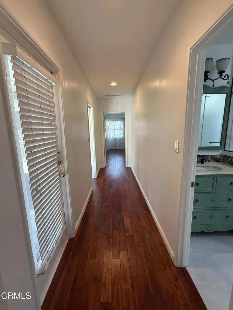 2387 Glen Canyon Road Altadena, CA 91001