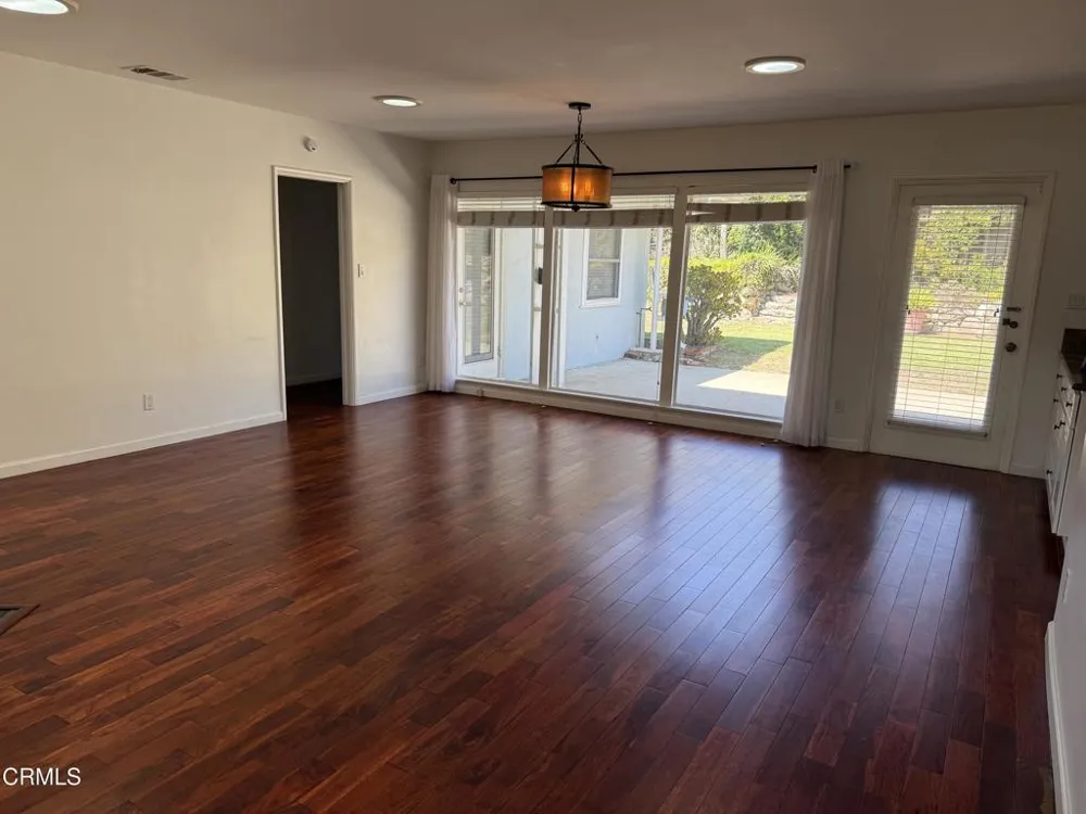 2387 Glen Canyon Road Altadena, CA 91001