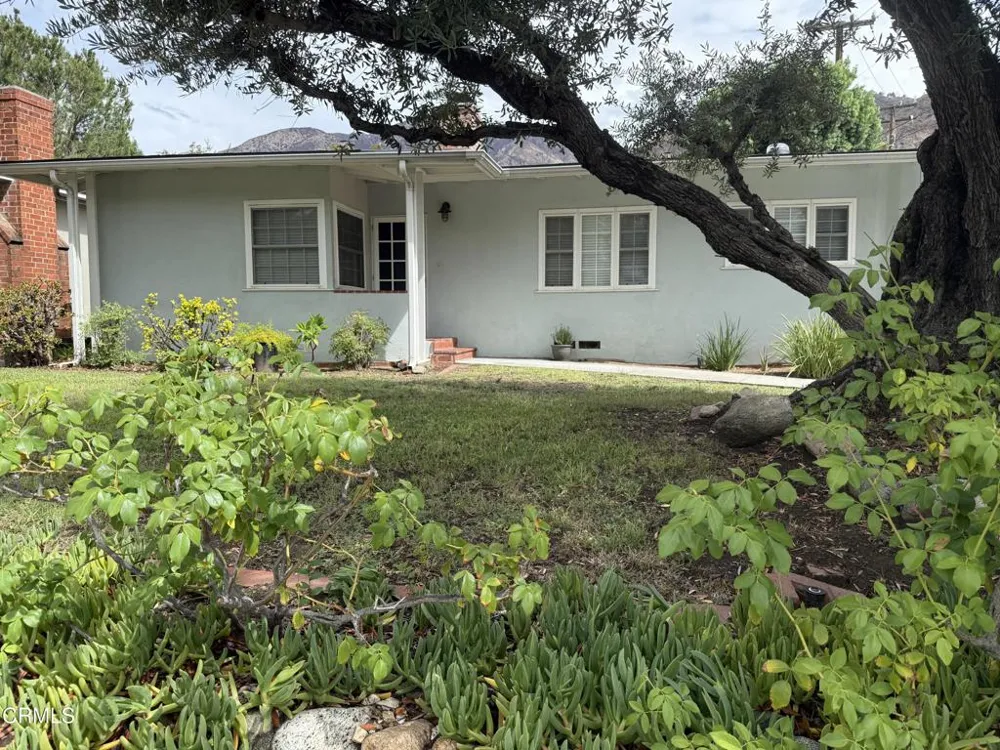 2387 Glen Canyon Road Altadena, CA 91001