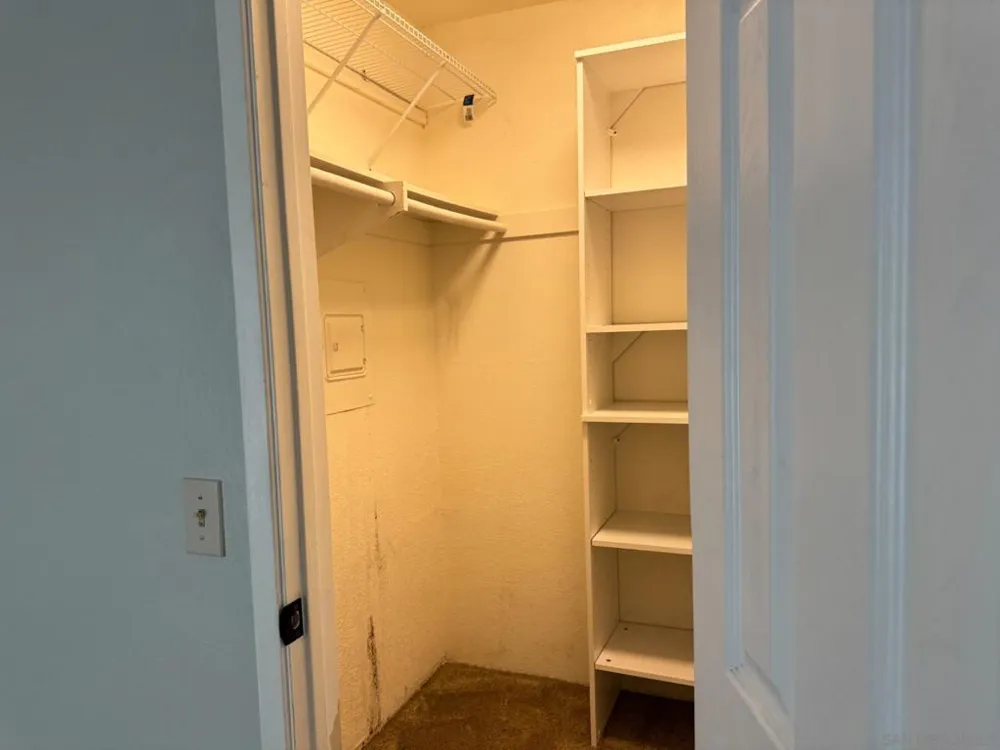 9189 Village Glen Dr #252 San Diego, CA 92123