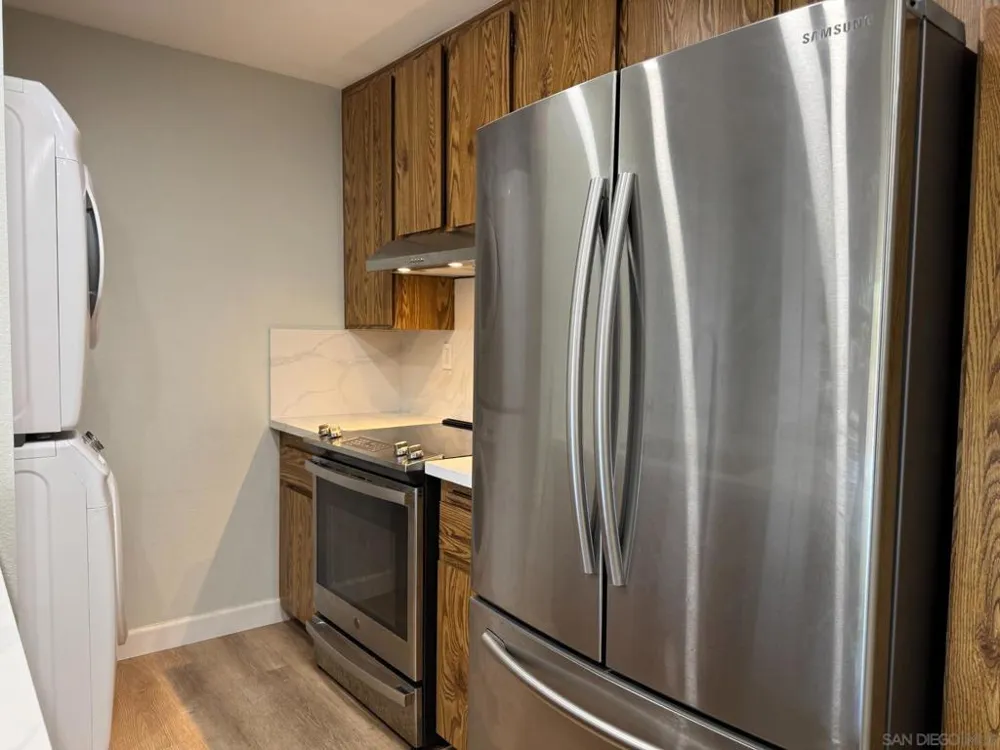 9189 Village Glen Dr #252 San Diego, CA 92123