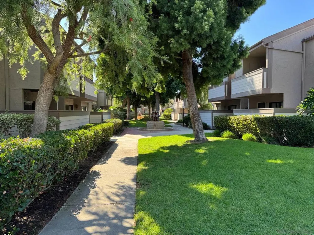 9189 Village Glen Dr #252 San Diego, CA 92123