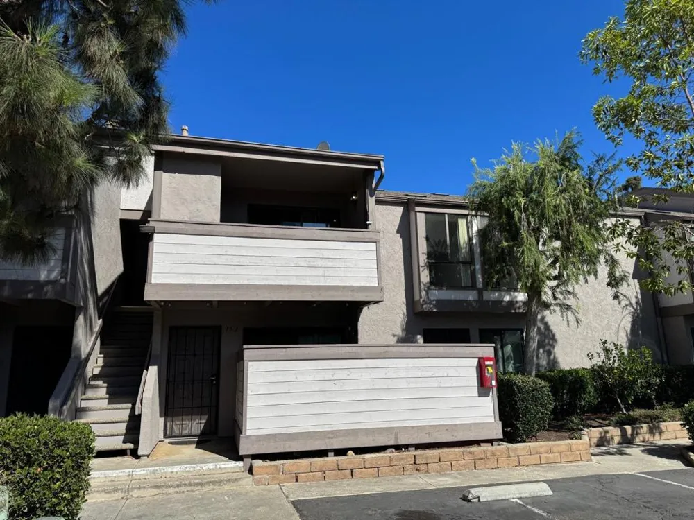 9189 Village Glen Dr #252 San Diego, CA 92123