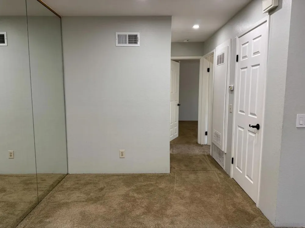 9189 Village Glen Dr #252 San Diego, CA 92123