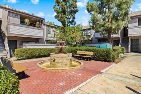 9189 Village Glen Dr #252
