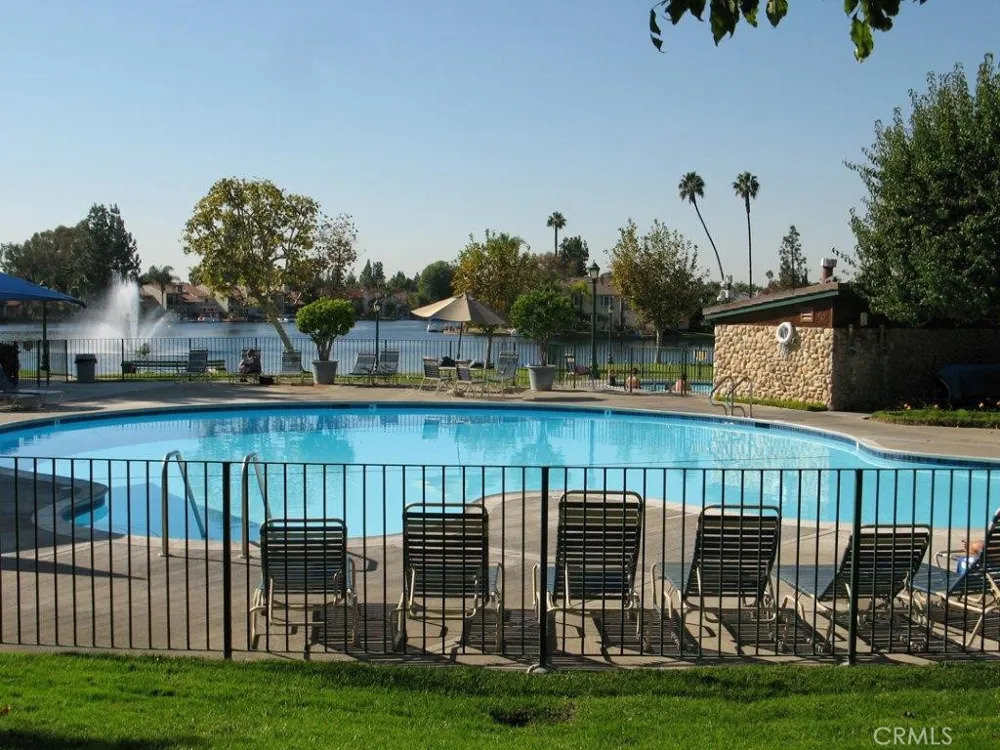 21927 Erie Lake Forest, CA 92630