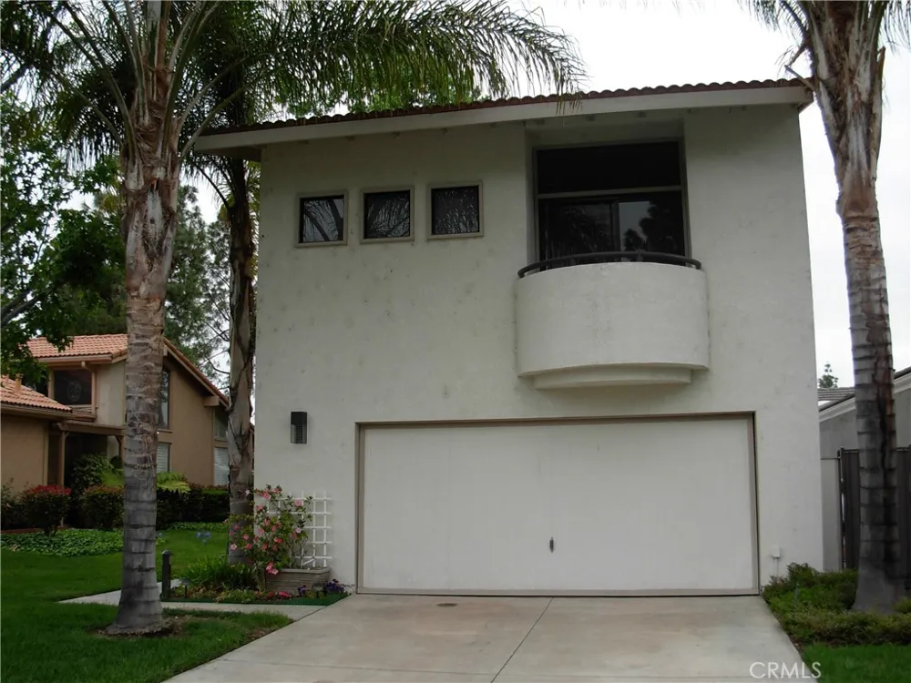 21927 Erie Lake Forest, CA 92630