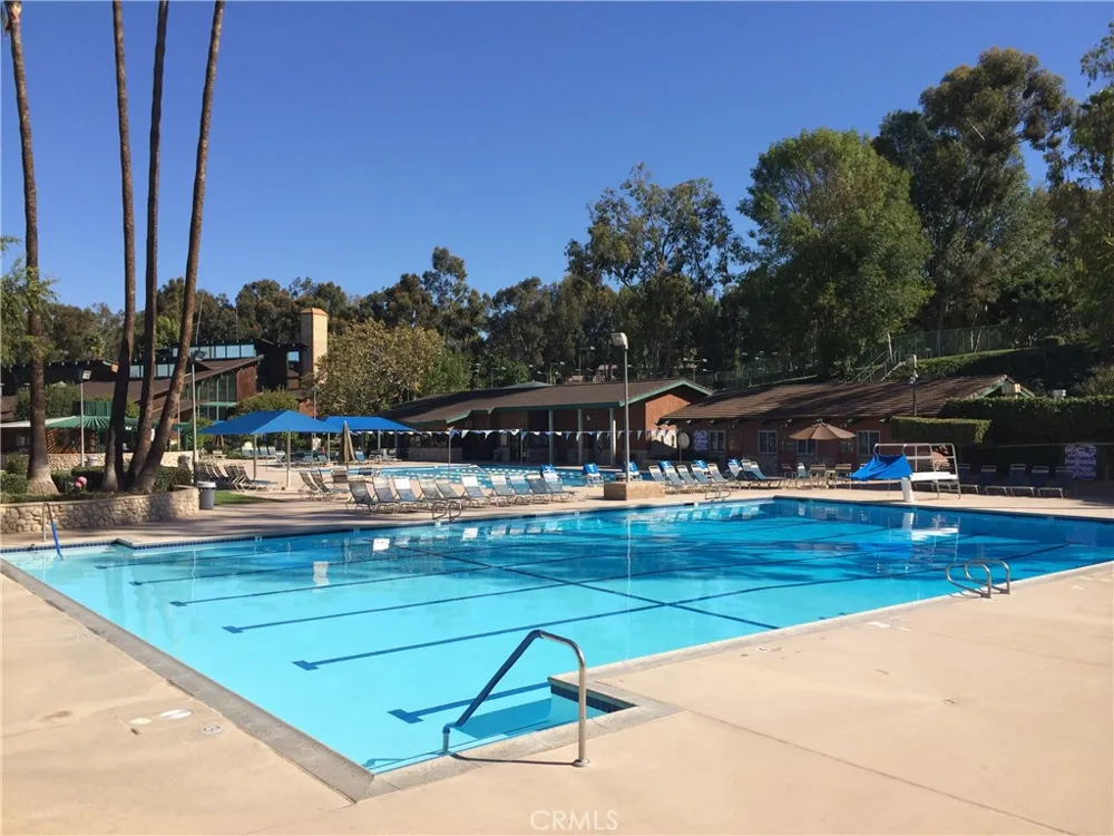 21927 Erie Lake Forest, CA 92630