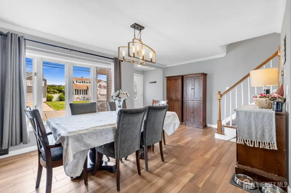 17 Carter Place Sayreville, NJ 08859