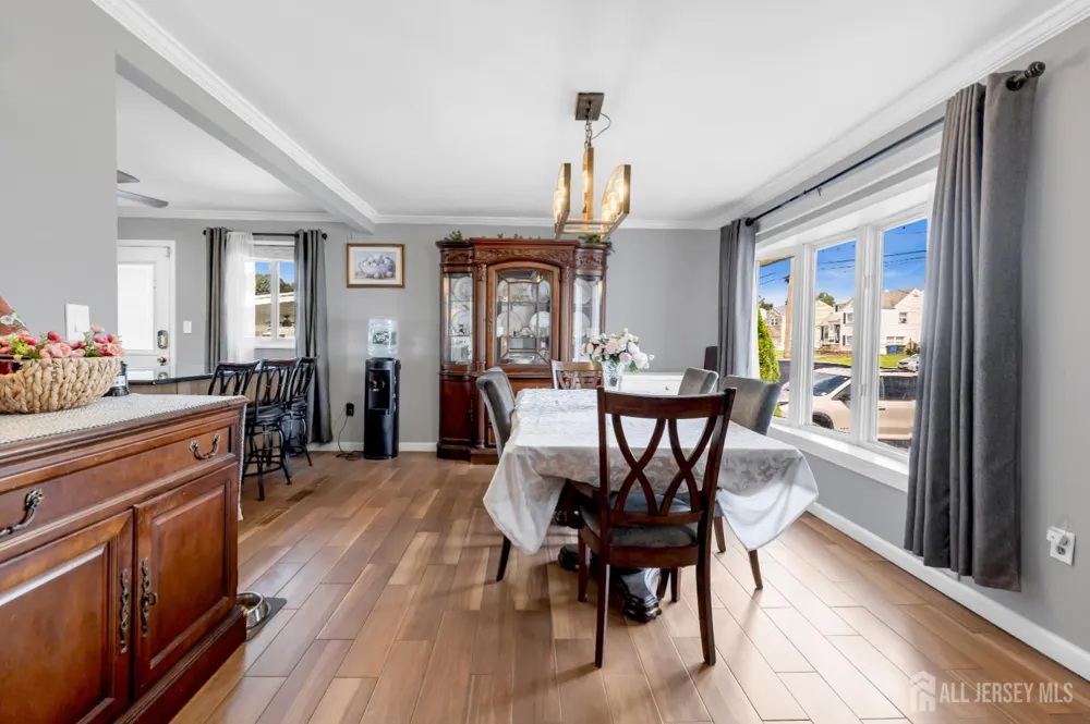 17 Carter Place Sayreville, NJ 08859