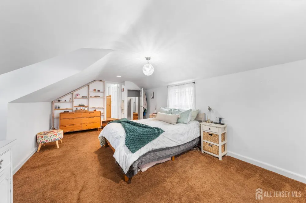 719 Locust Street Roselle Park, NJ 07204