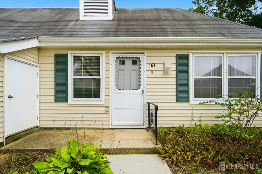 161 Pelham Lane #E Jamesburg, NJ 08831
