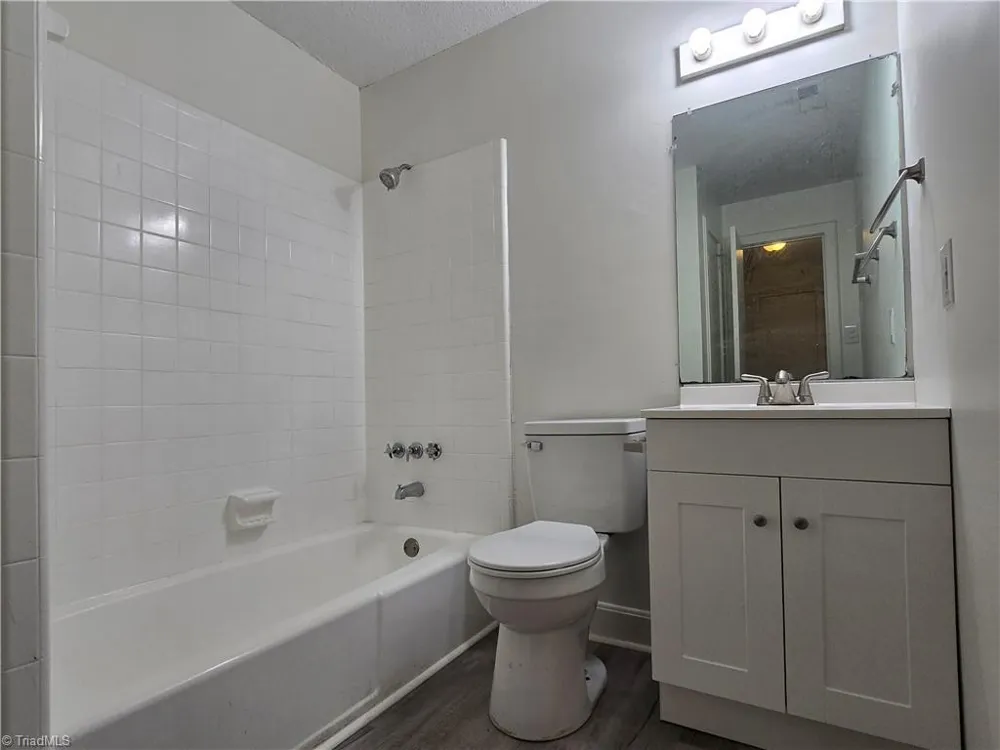 3620 Clemmons Road #15 Clemmons, NC 27012