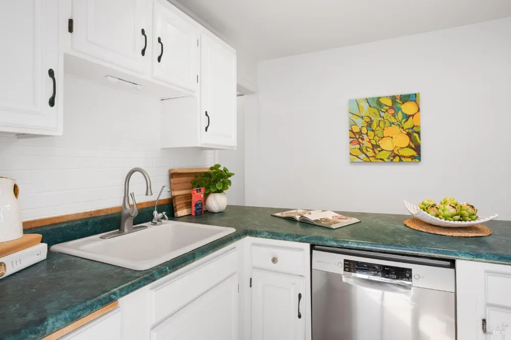 130 Montezuma Avenue Forest Knolls, CA 94933