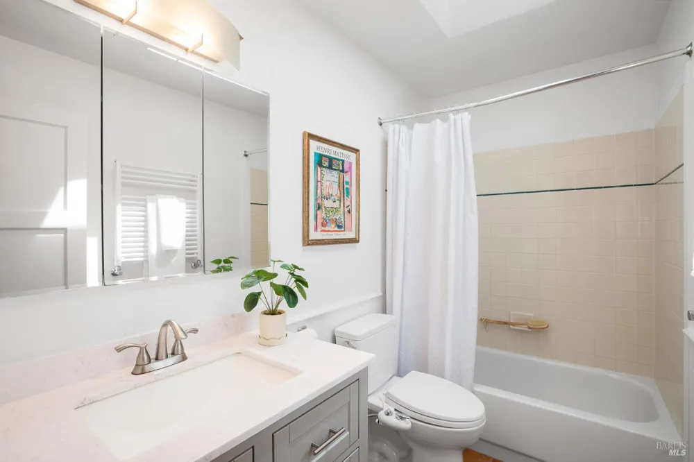 130 Montezuma Avenue Forest Knolls, CA 94933