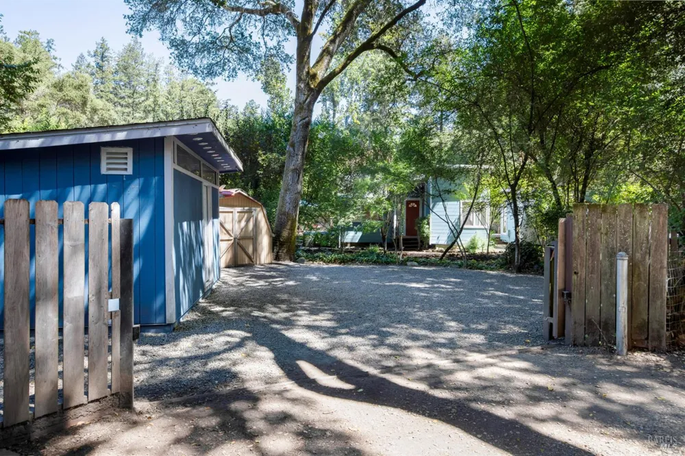 130 Montezuma Avenue Forest Knolls, CA 94933