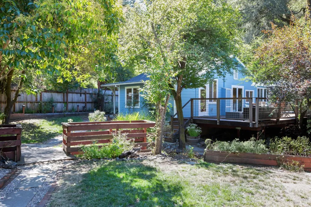 130 Montezuma Avenue Forest Knolls, CA 94933