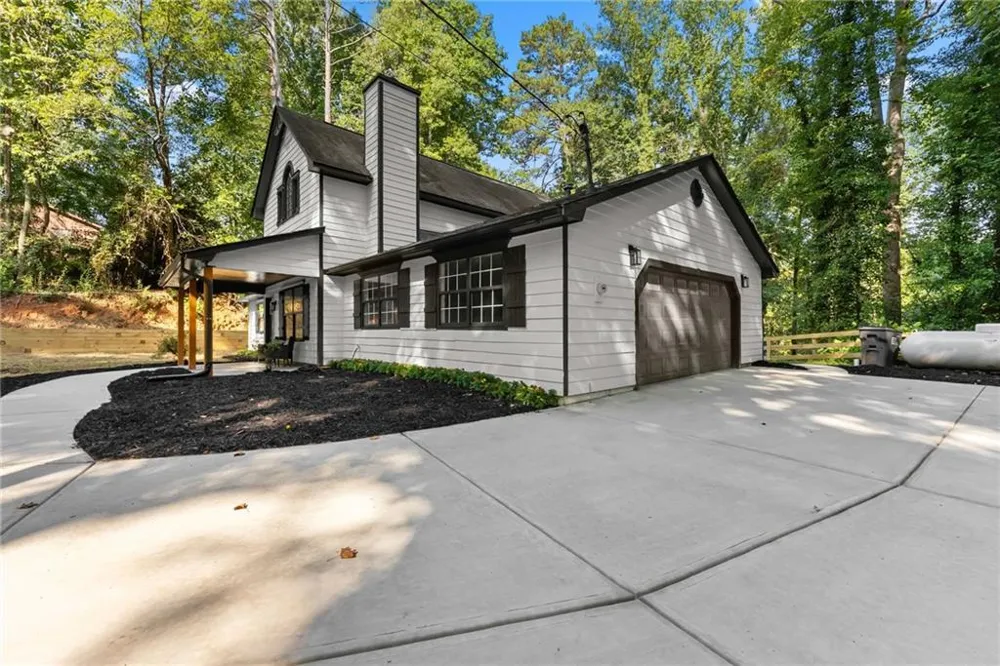 1662 Jimmy Dodd Road Buford, GA 30518