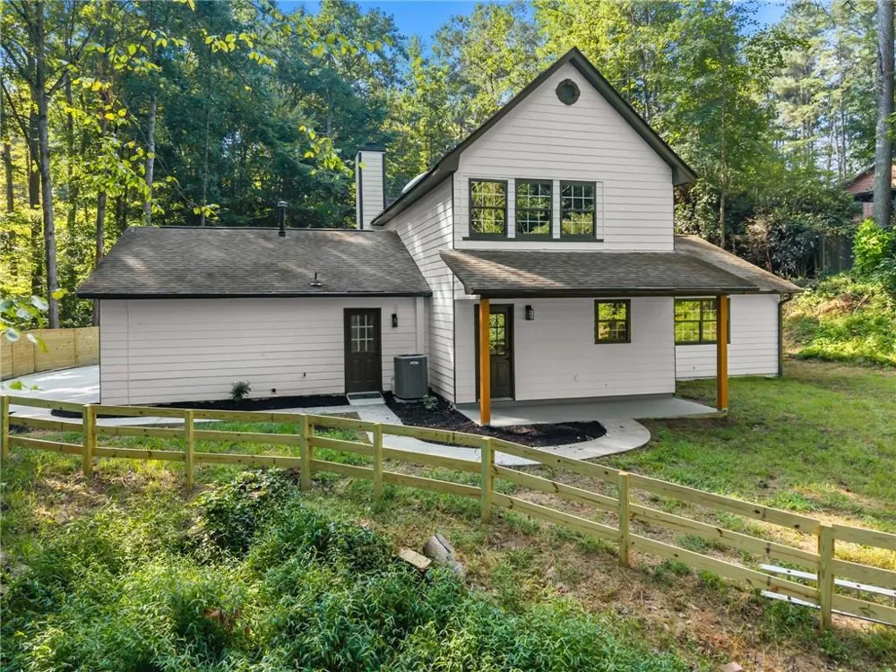 1662 Jimmy Dodd Road Buford, GA 30518