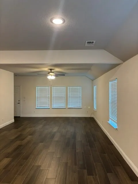 305 Sunnyside Drive Trenton, TX 75490