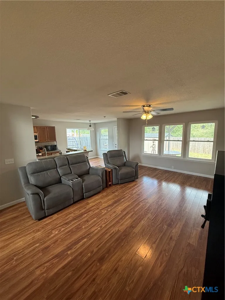 797 Sweet Gum Kyle, TX 78640