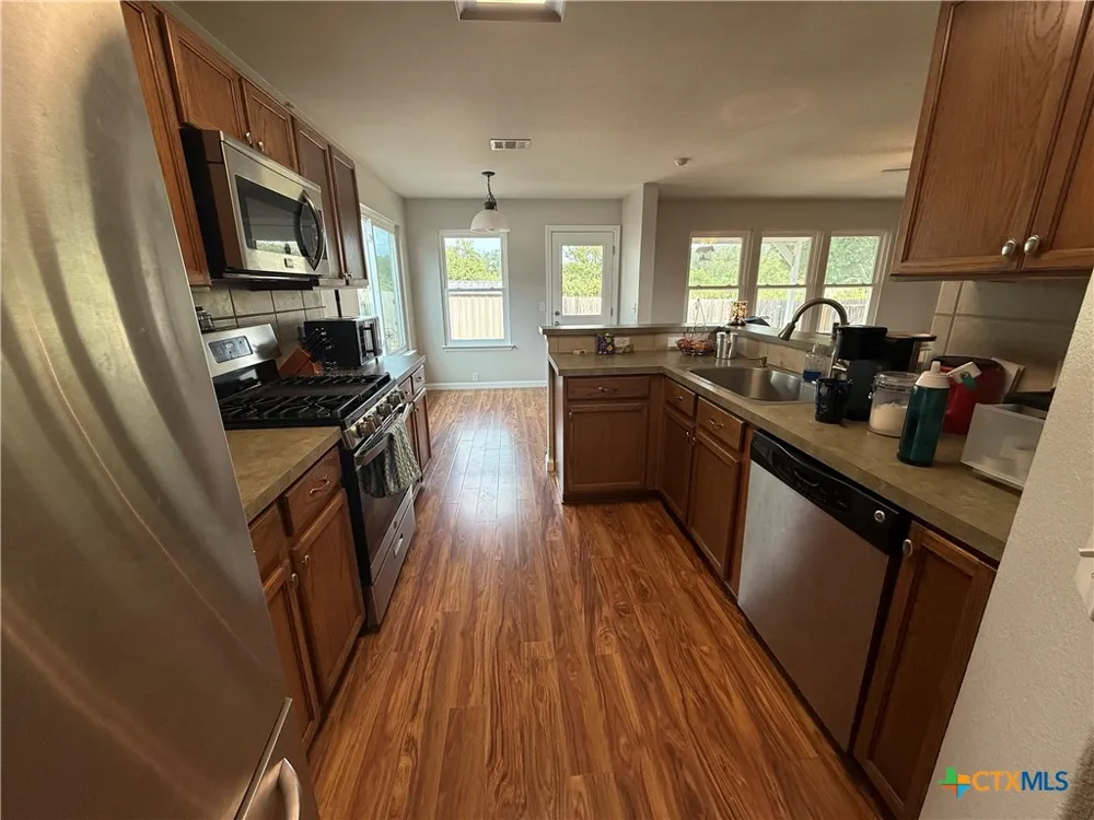 797 Sweet Gum Kyle, TX 78640