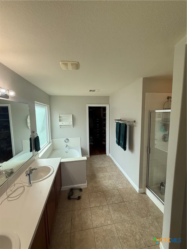 797 Sweet Gum Kyle, TX 78640