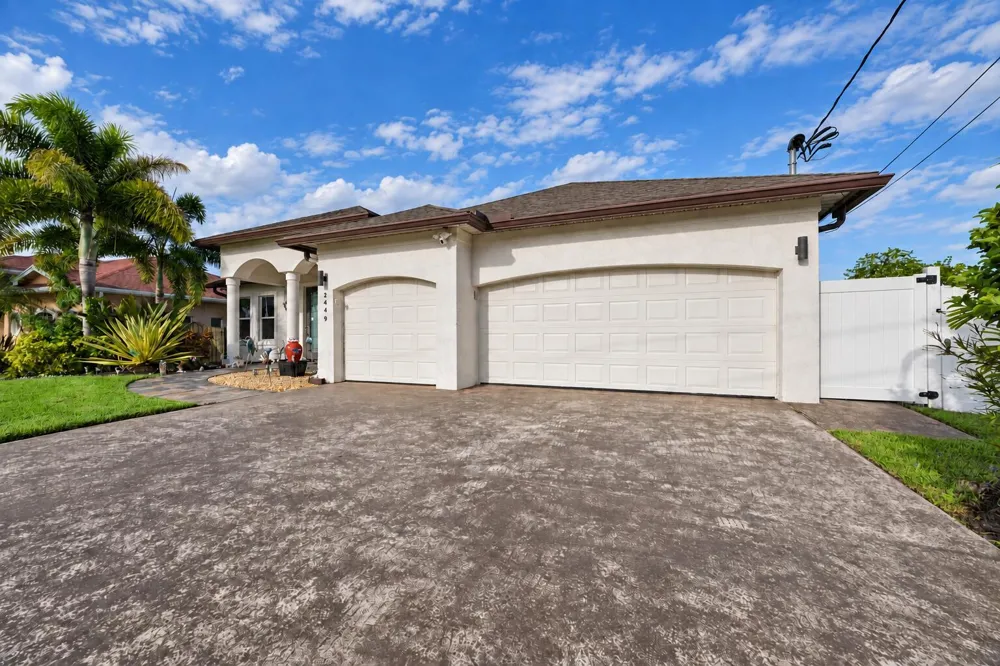 2449 SW Gay Circle Port St. Lucie, FL 34953