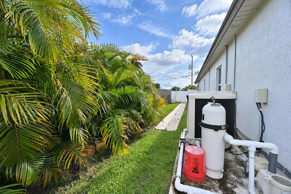 2449 SW Gay Circle Port St. Lucie, FL 34953