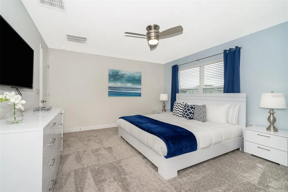 8947 CABOT CLIFFS DRIVE Davenport, FL 33896
