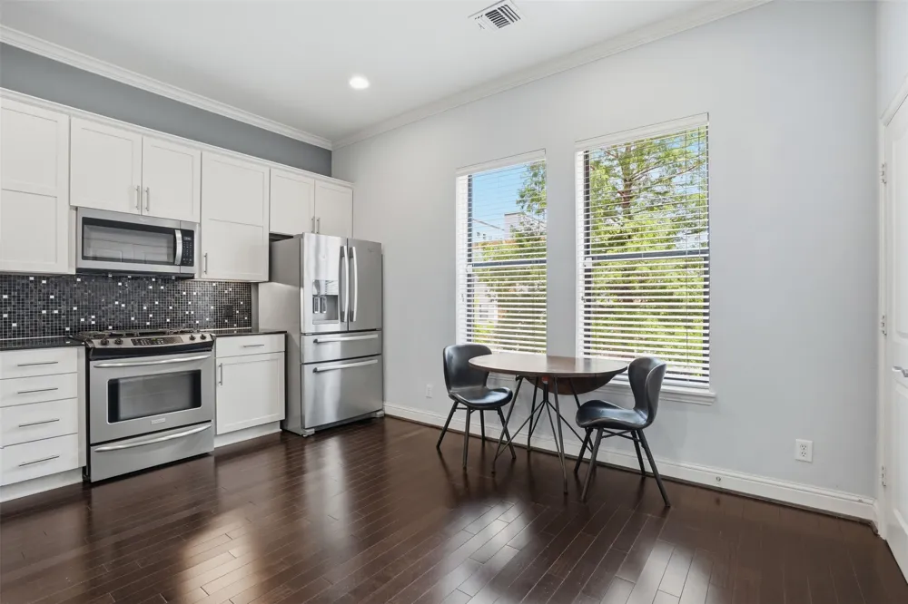 644 E Bluff Street Fort Worth, TX 76102