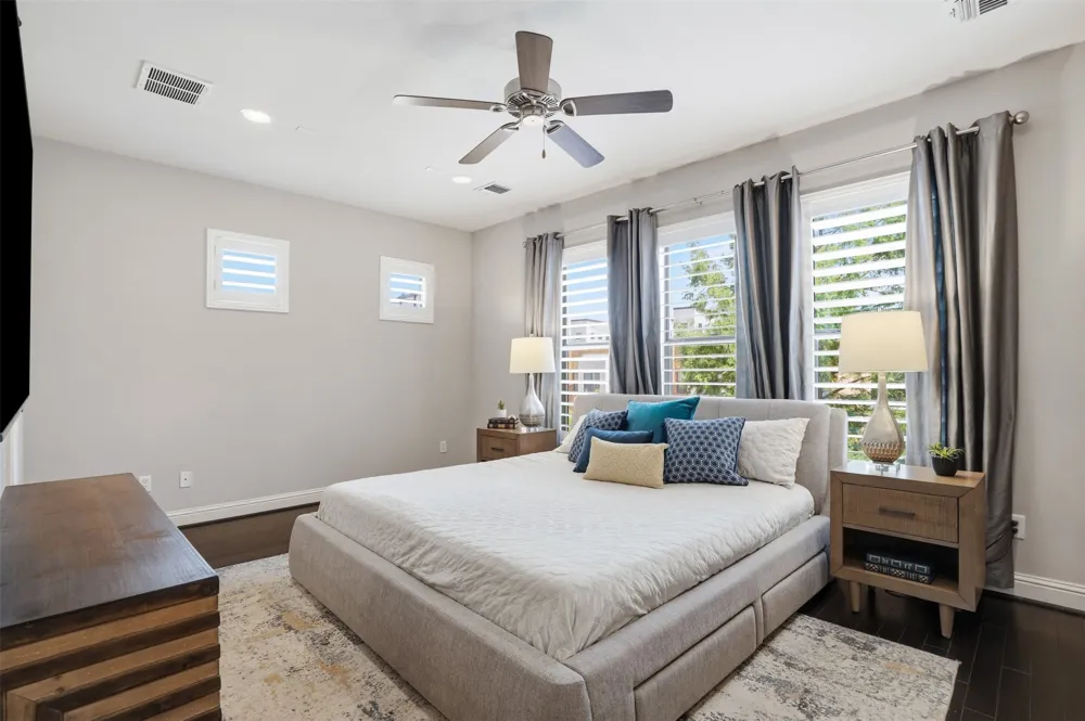 644 E Bluff Street Fort Worth, TX 76102