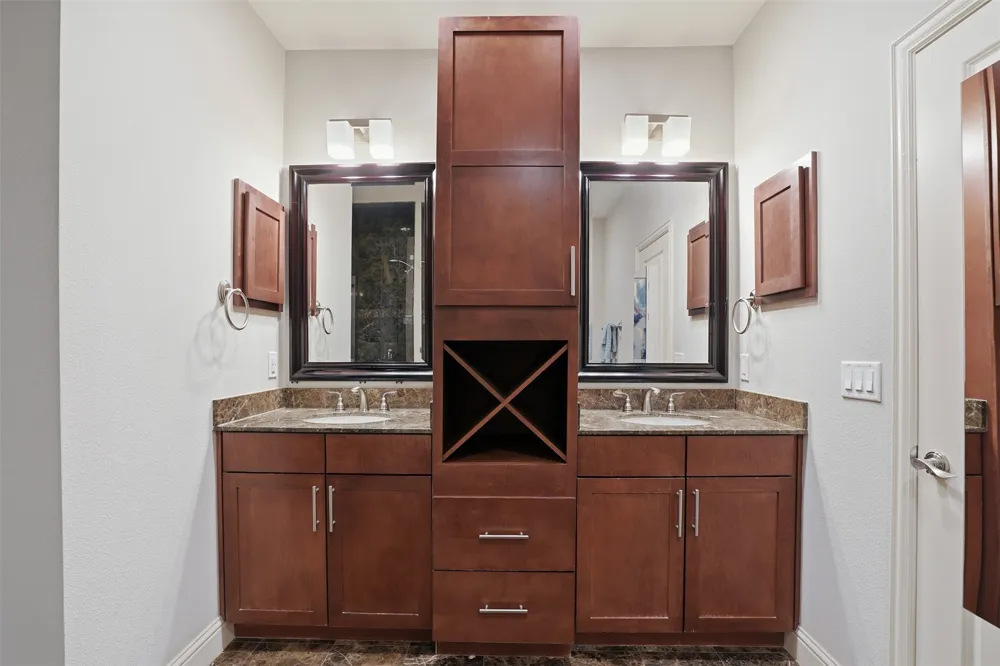 644 E Bluff Street Fort Worth, TX 76102